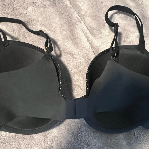 Victoria Secret Very Sexy Black Bra with Gold Polka Dots - Picture 2 of 3
